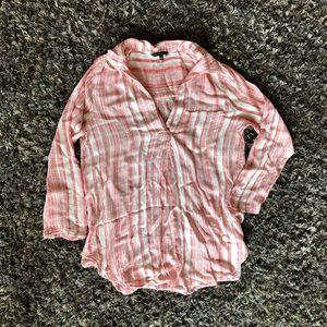 3/4 length sleeve shirt